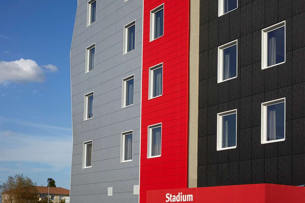 Kyriad Lyon Est Stadium Eurexpo Meyzieu Εξωτερικό φωτογραφία